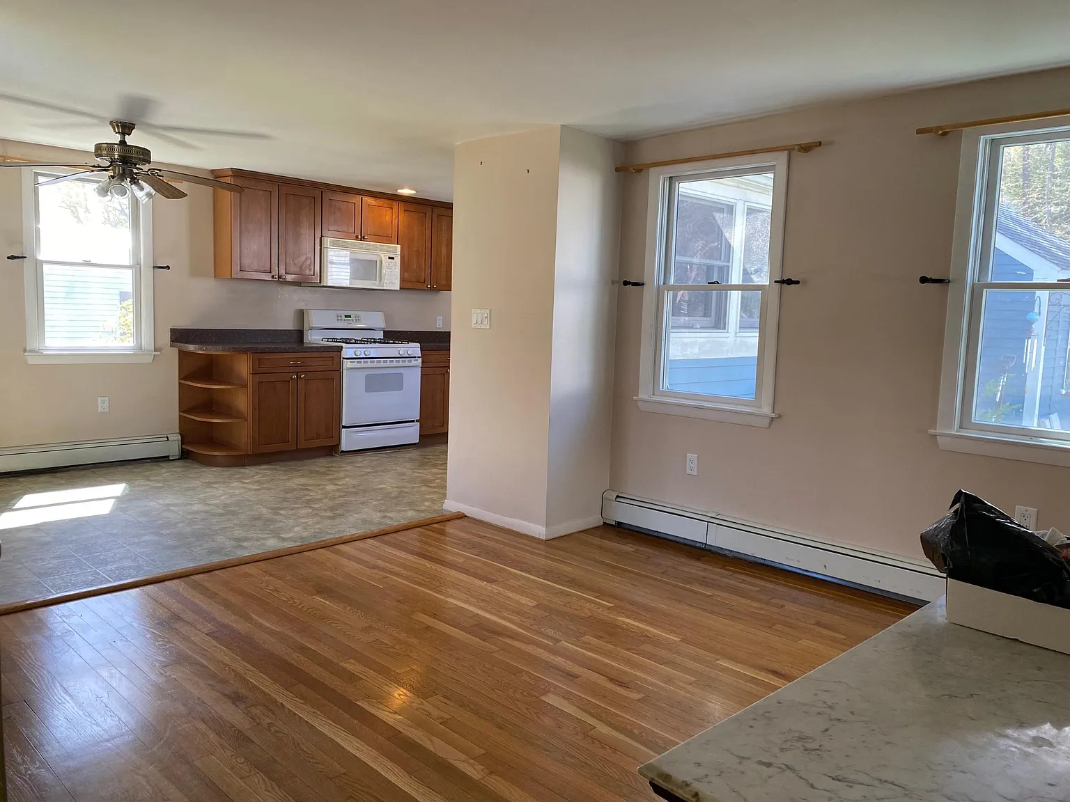 3 bed, 1412 sqft, $2,950 — Photo 3