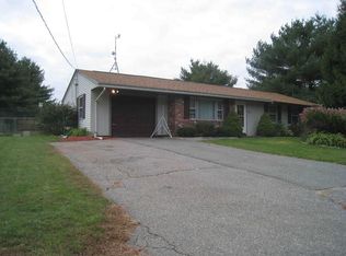 206 Powderhorn Dr, Taunton, MA 02780