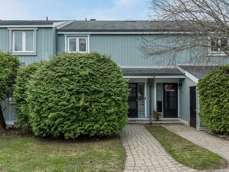 125 Fairway Cres #16 — Photo 22