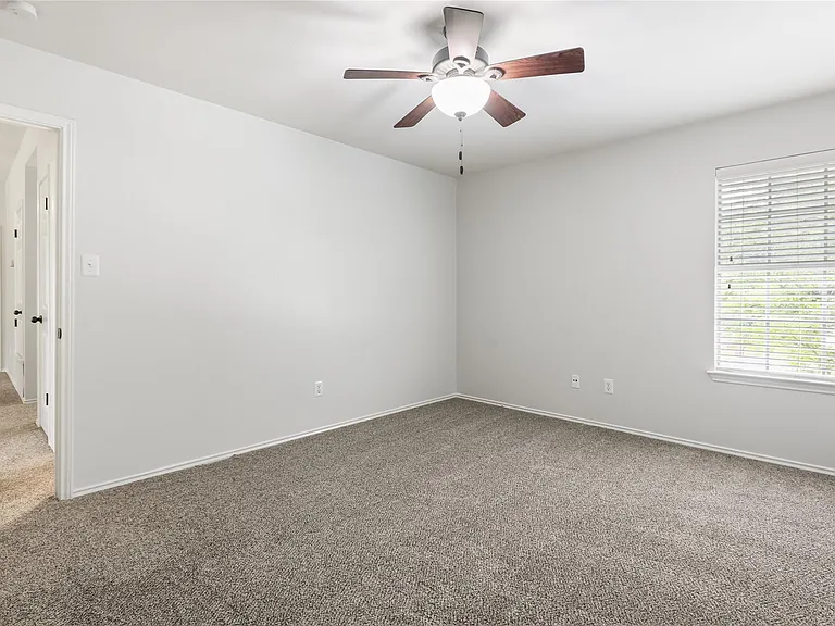 2604 Stenson Dr — Photo 28