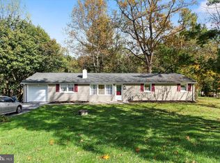 55 Horseshoe Ave, Manchester, PA 17345