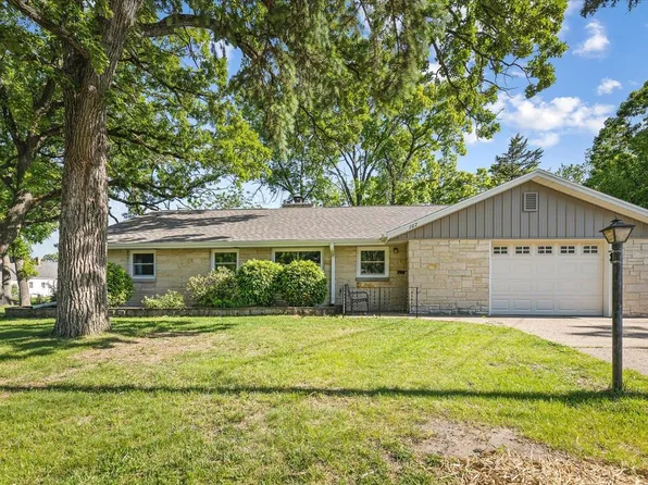 107 Doresella St, Loves Park, IL 61111