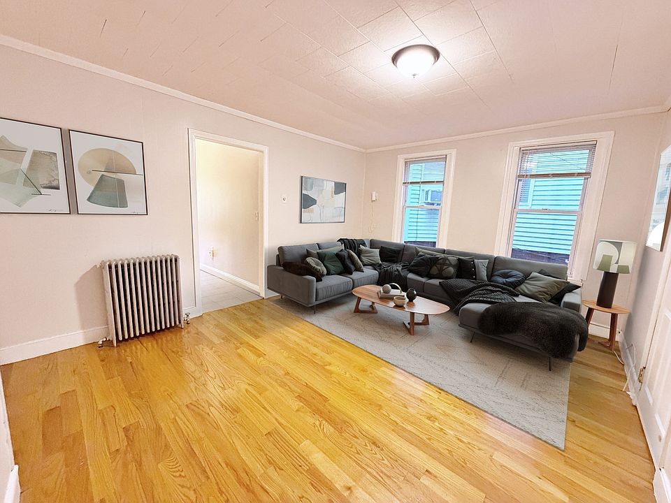 1st image of 92 Webster St #1