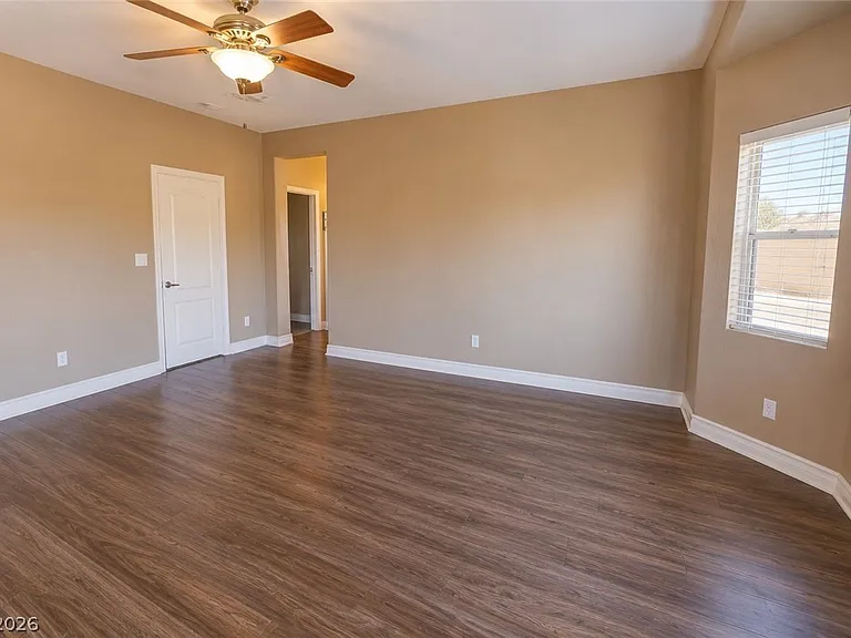 4881 Castello Way — Photo 11