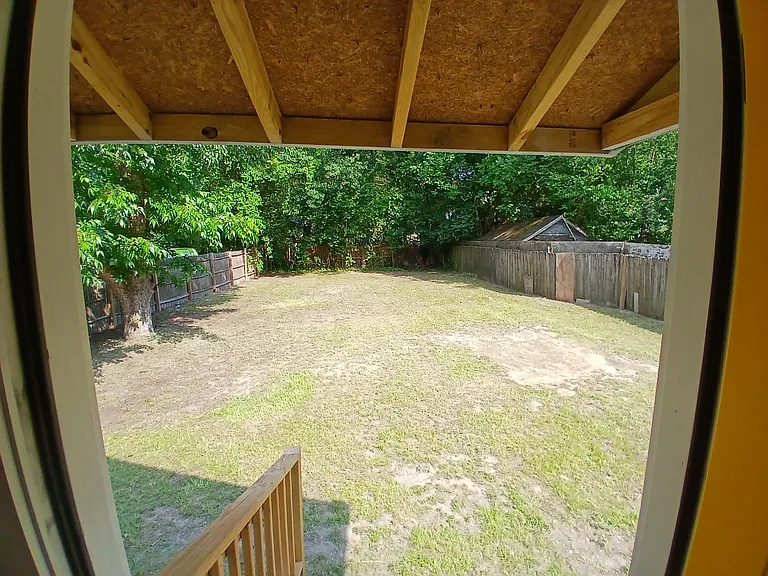 15 Morgan Ave — Photo 4