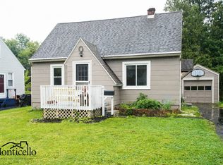 31 Brookman Ave, Delmar, NY 12054