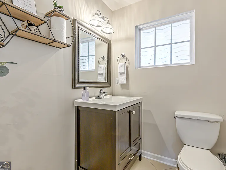 27 W Ridge Dr SE — Photo 16