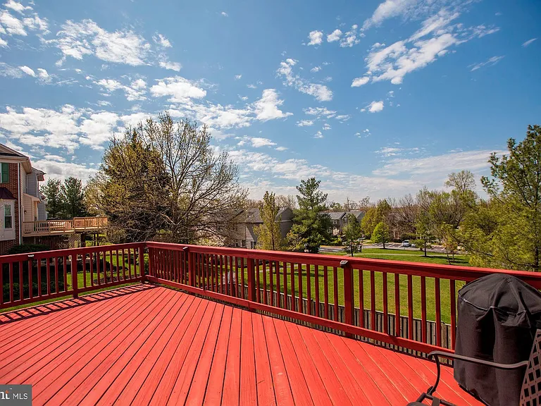 13724 Valley Oak Cir — Photo 35