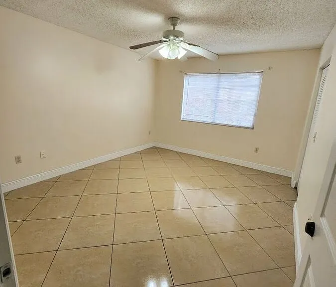 5011 Wiles Rd #3-207 — Photo 5