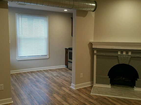 4th image of 845 Wealthy St SE #4