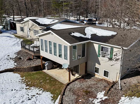 W2229 Medicine Hat Trl, Keshena, WI 54135