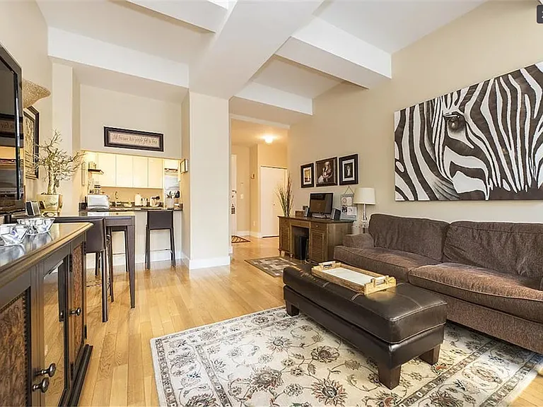 99 John St #1807 — Photo 3