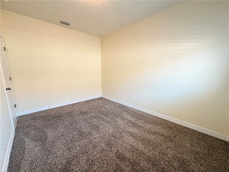 1816 Chesapeake Bay Dr — Photo 29
