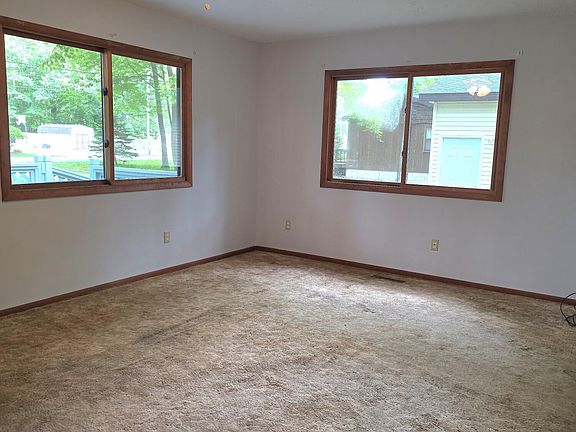 2nd image of 212 Glendale Dr