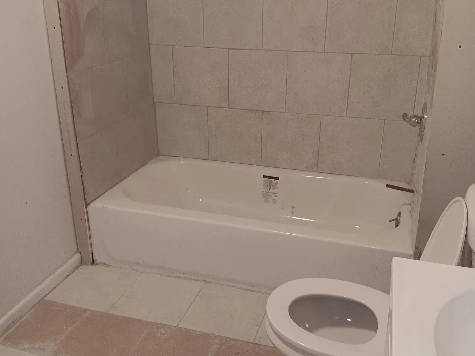 4 bed, 1282 sqft, $1,600 — Photo 2