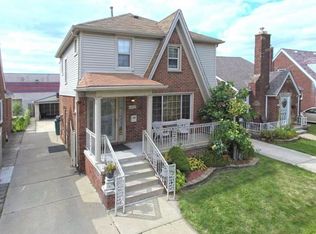 6833 Yinger Ave, Dearborn, MI 48126