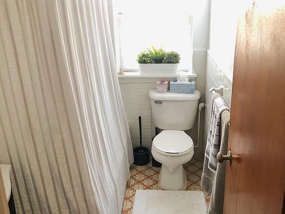5th image of 5429 W Martin Dr APT 204