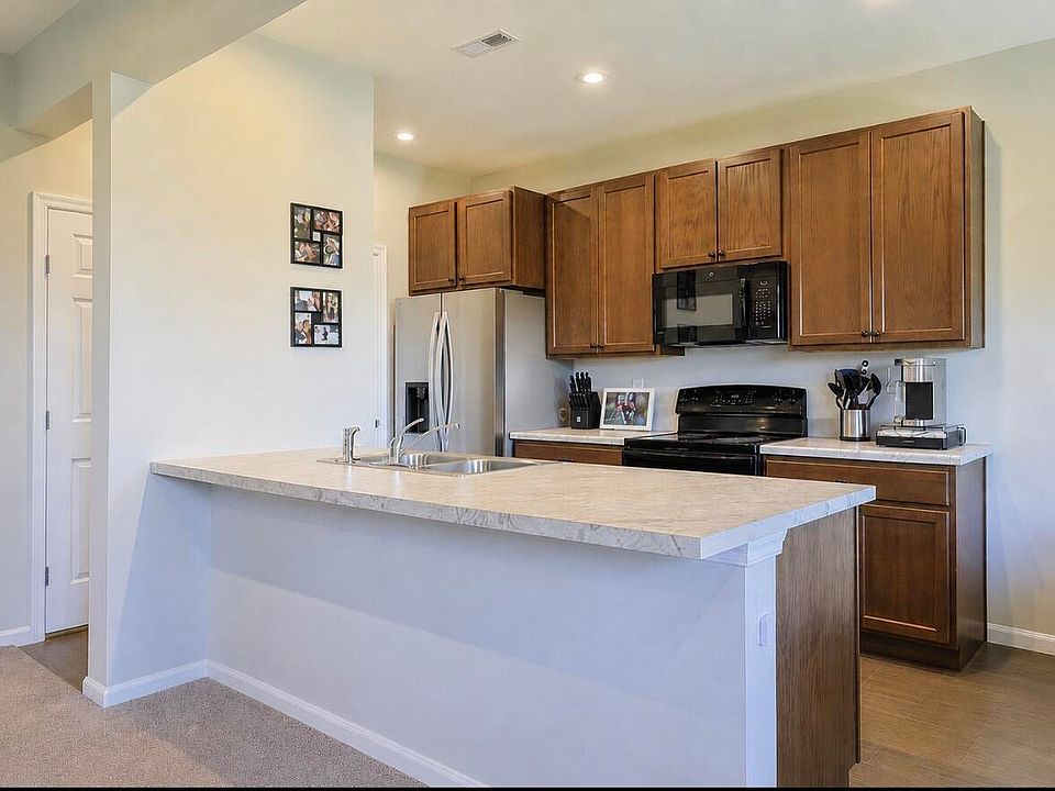 1st image of 10194 Lucille Ln
