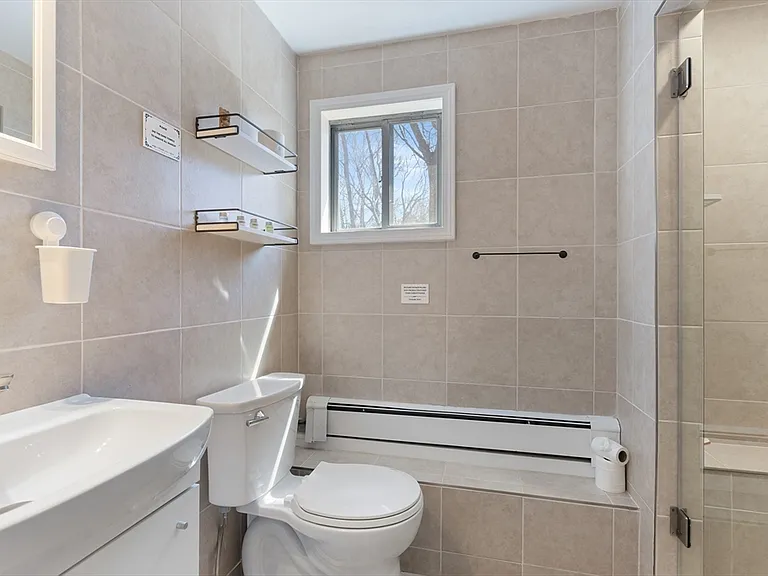 10 Stonewood Dr — Photo 25