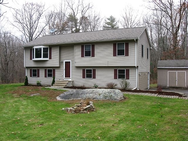 2nd image of 15 Lyman Barnes Rd