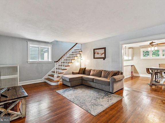 3rd image of 717 Drexel Ave