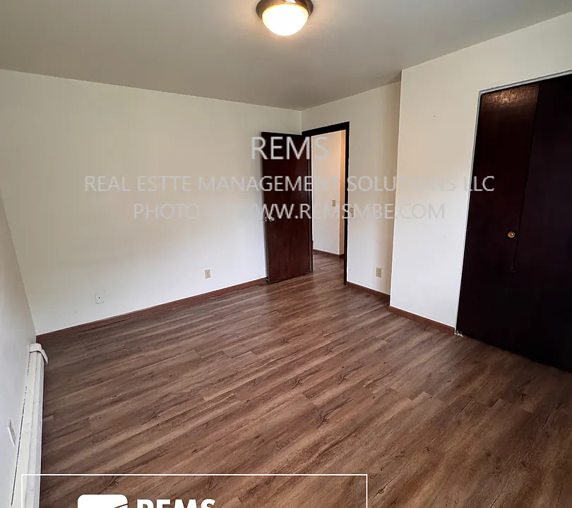 1110 Grand Ave