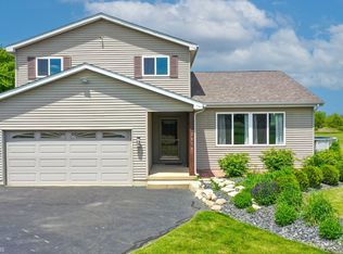 2838 W Corning Rd, Peotone, IL 60468