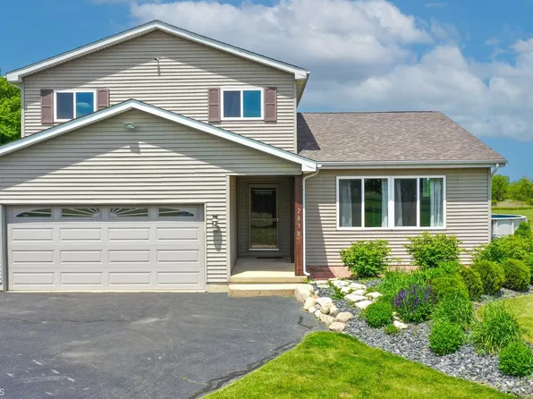 2838 W Corning Rd, Peotone, IL 60468