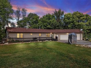 2307 Quincy Rd NE, Solon, IA 52333