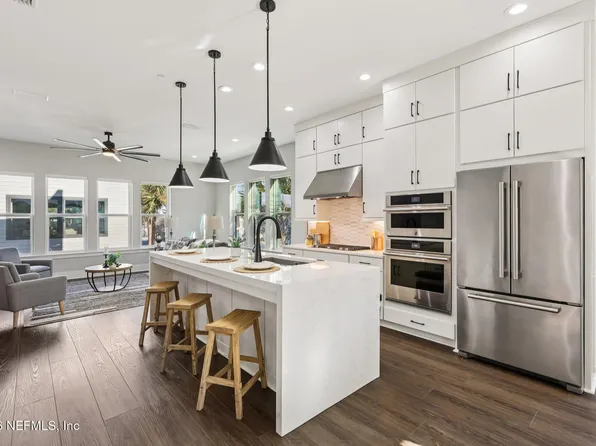 1630 BRIDGETON Drive, Jacksonville, FL 32207