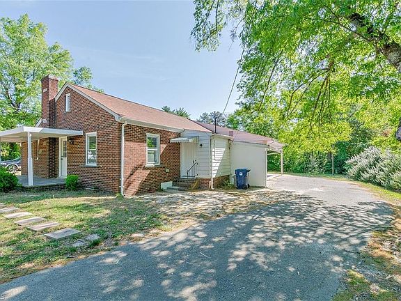 2nd image of 212 N Tomlinson St