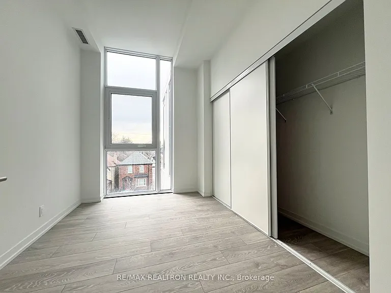 2020 Bathurst St #207 — Photo 30