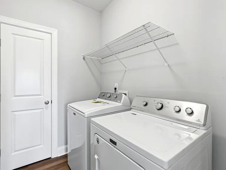 1641 Star Cross Dr SW — Photo 32