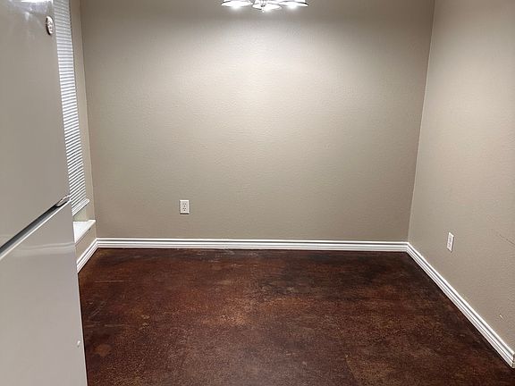 3rd image of 527 Tupelo Dr Unit 103