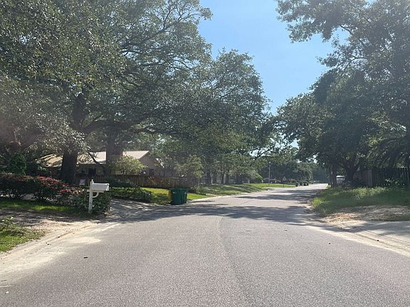 4th image of 1808 Burnt Oak Dr