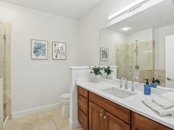 22 Avenue At Port Imperial image 13 of 34