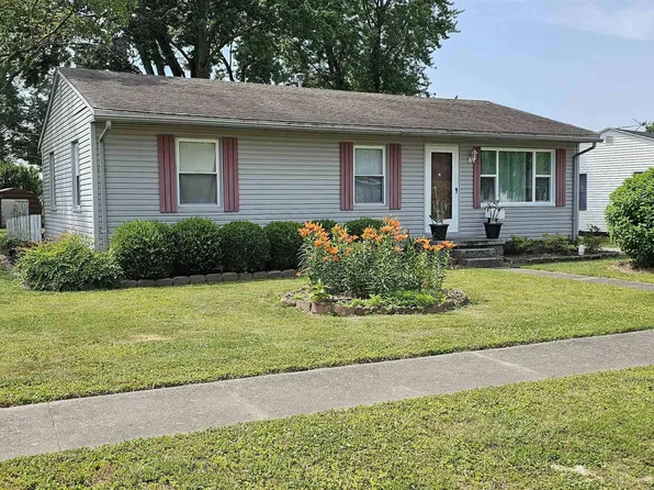 807 11th Ave, Mount Carmel, IL 62863