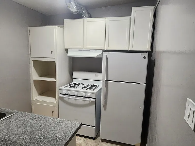 1827 W Sallie Ln #5 — Photo 7