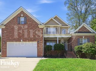 17 Orchard Grass Ct, Greensboro, NC 27410