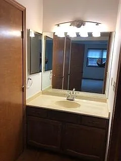400G Clendenin St — Photo 13