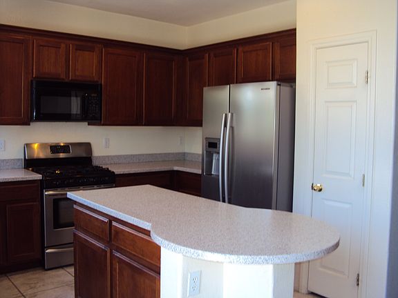 all appliances included