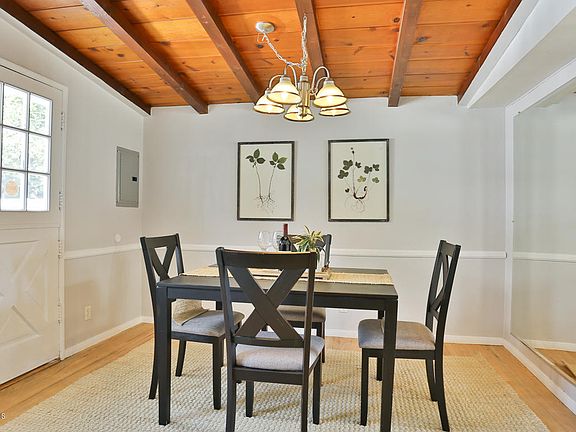 5th image of 7313 Rubio Ave