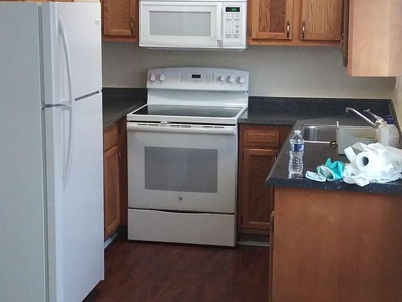3rd image of 119 E Plover Dr