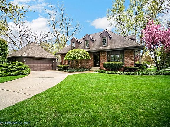 Beautifully landscaped corner lot