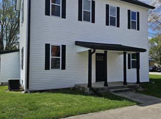 208 N East St, Carthage, IN 46115