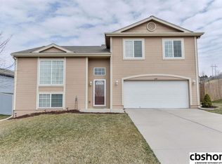 4609 N 165th St, Omaha, NE 68116