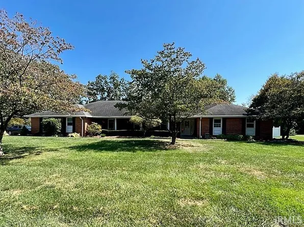 3264 Lakeside Dr, Jasper, IN 47546