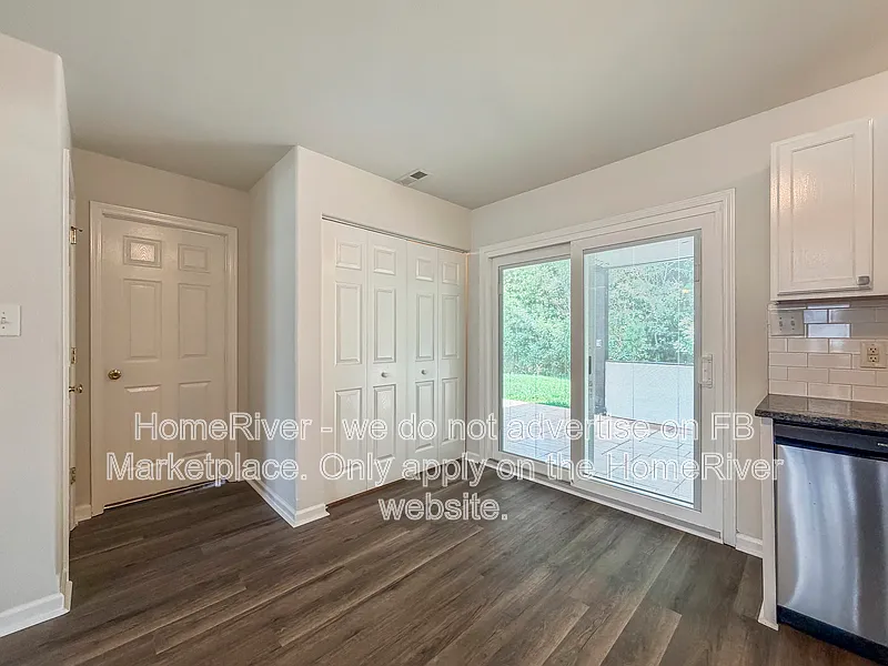4 bed, 2.5 bath, 1706 sqft, $1,930 — Photo 4