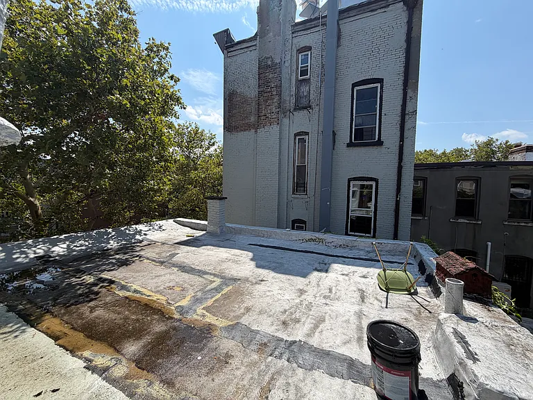 579A Mac Donough St #2 — Photo 6