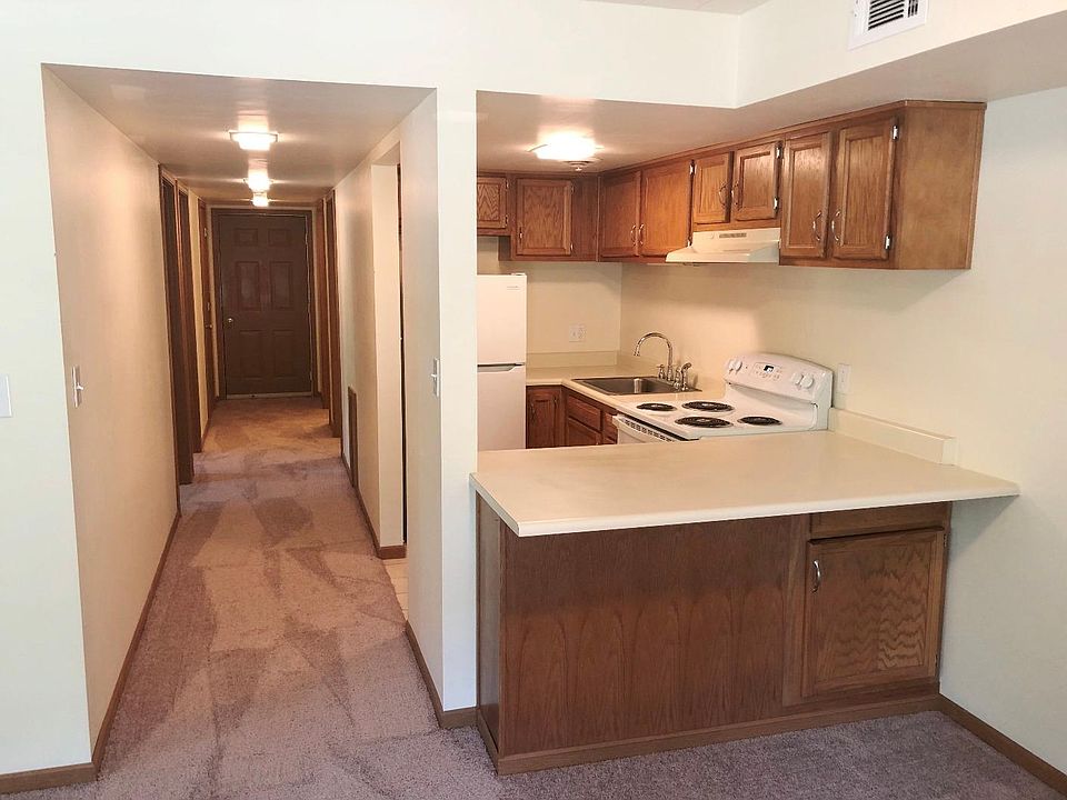 1st image of 807 Kemp St